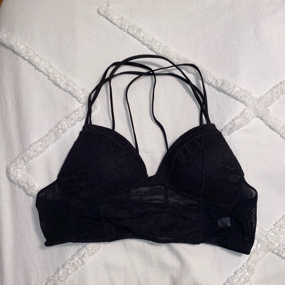 BLACK LACE/MESH BRALETTE